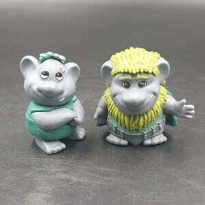Lot of 2 Disney Frozen II Grand Pabbie & Girl Rock Stone Troll Mini Figure EUC